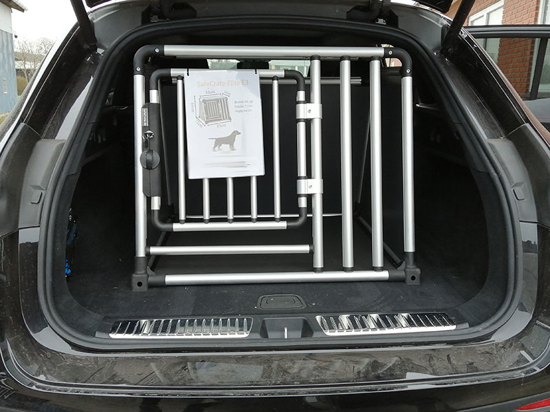 https://billiga-hundburar.se/media/car_model/388/e3.jpg